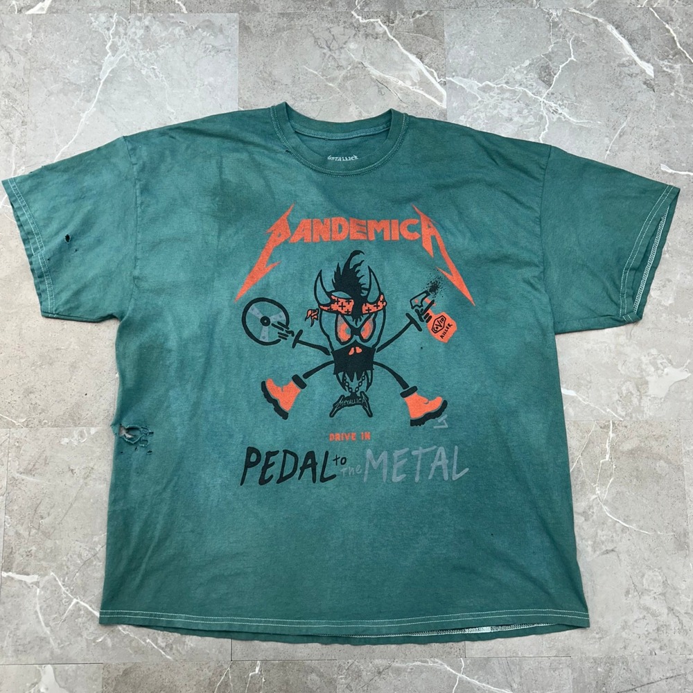 Metallica Pandemica Graphic Tour Tee Men 2XL Distressed Faded Short Sleeve Shirt